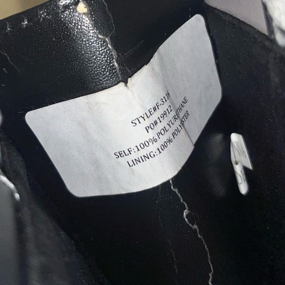 Gray Purse with Gold Hardware and Chain Strap - Picture 10 of 10